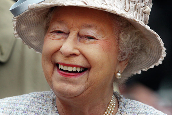Королева Великобритании: «Мы все горячо любим Шотландию» 