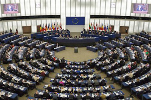 Европарламент призвал ЕС исключить Россию из системы SWIFT 