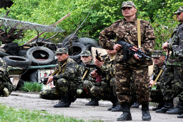 Замгубернатора Днепропетровской области: все, кто «орет» под Радой, должны идти на войну 
