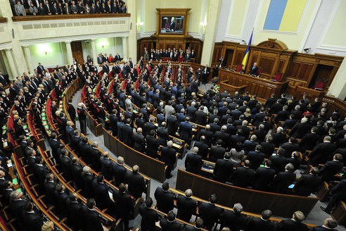 Украинские политологи считают, что в Раду попадут молодые и небогатые 