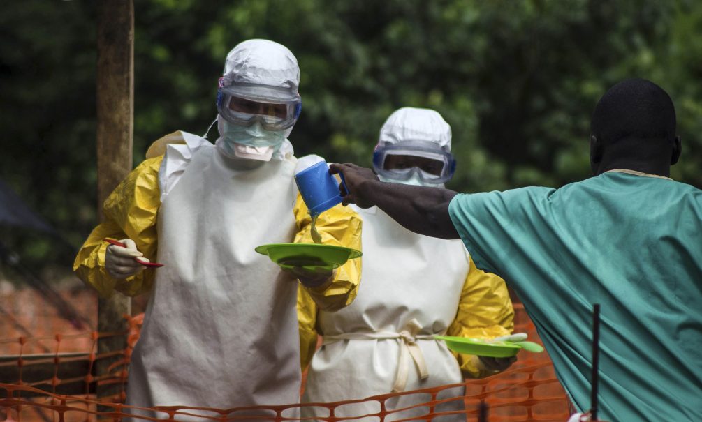 В Африке во вспышке лихорадки Эбола обвинили геев 