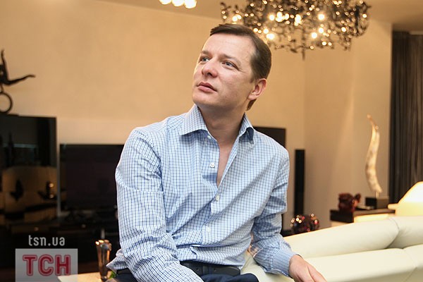 Ляшко ответил на слова Авакова, назвав его дебилом Ляшко ответил на слова Авакова, назвав его дебилом