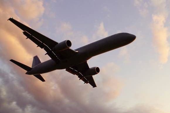Американский самолет не может сесть в Мексике из-за Эболы 