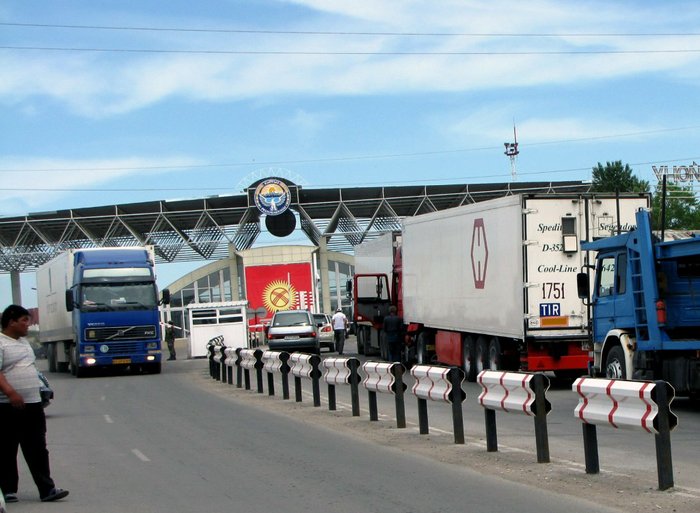 ЕАЭС просит Россию не ограничивать транзит товаров из Белоруссии в Казахстан
