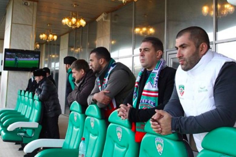 Кадыров поблагодарил за хорошую работу главного тренера и президента ФК «Терек» 