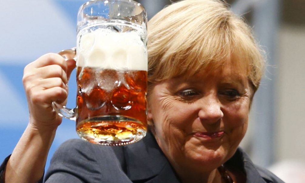 Меркель исключила участие Путина в G7 