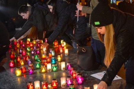 Киев почтил память погибших в Донбассе мирных жителей 