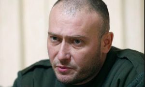 Дмитрий Ярош ранен в бою в Донбассе