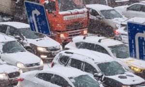 Снегопад вызвал в Москве 6-балльные пробки