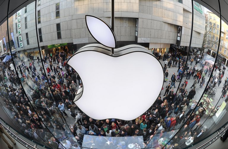 Apple продал 61 миллион смартфонов iPhone по всему миру 