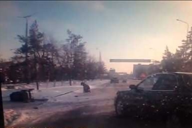 Страшное ДТП попало на видеорегистратор: водитель сбил женщину с коляской 