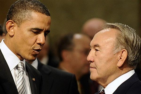 Обама позвонил Назарбаеву для разговора о войне в Донбассе 