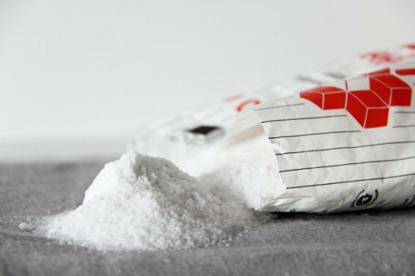 Роспотребнадзор нашел вредные примеси в украинской и белорусской соли 