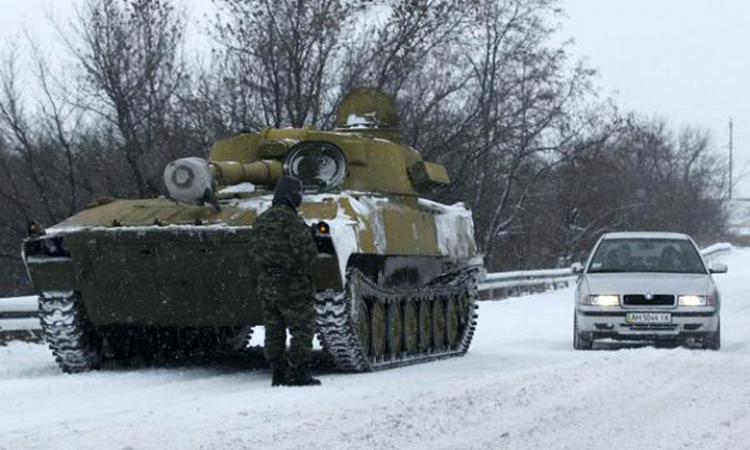 Донбасс встретил Новый год под пулями и снарядами 