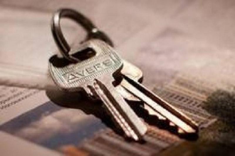 Мигрант пытается отсудить квартиру экс-чиновницы Минздрава Мигрант пытается отсудить квартиру экс-чиновницы Минздрава