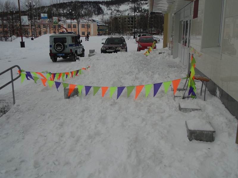 Руководство Дома культуры ответит за упавший на детей снег 