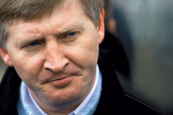 Парламент Крыма национализировал имущество Рината Ахметова Парламент Крыма национализировал имущество Рината Ахметова