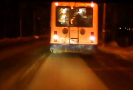 Смертельное ДТП с троллейбусом в Башкирии попало на видео