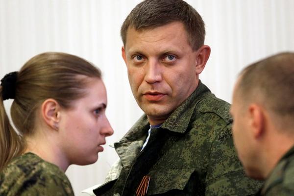 Жители освобожденных городов массово вступают в армию Новороссии 