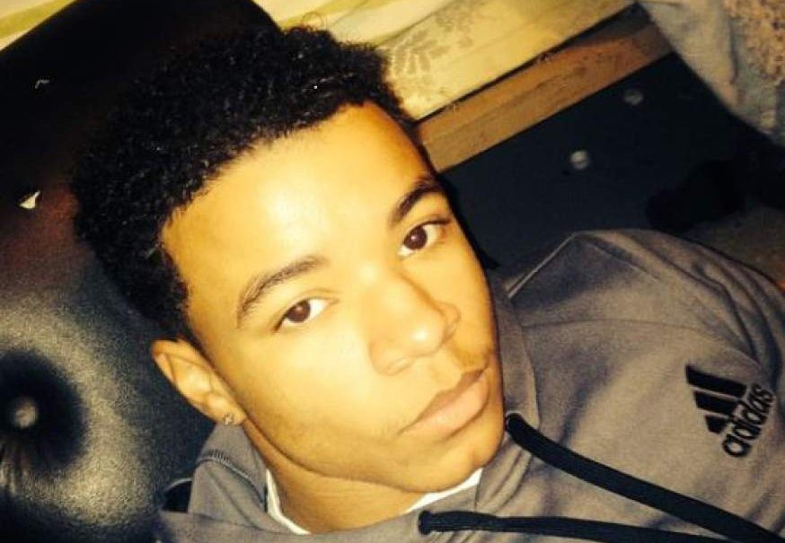 В США подросток сделал селфи на фоне убитого им одноклассника 
