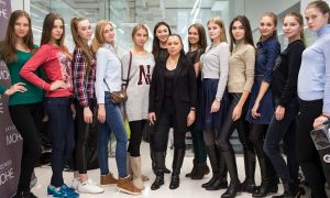 Участниц конкурса «Мисс Россия-2015» научат ходить по модному подиуму и печь куличи