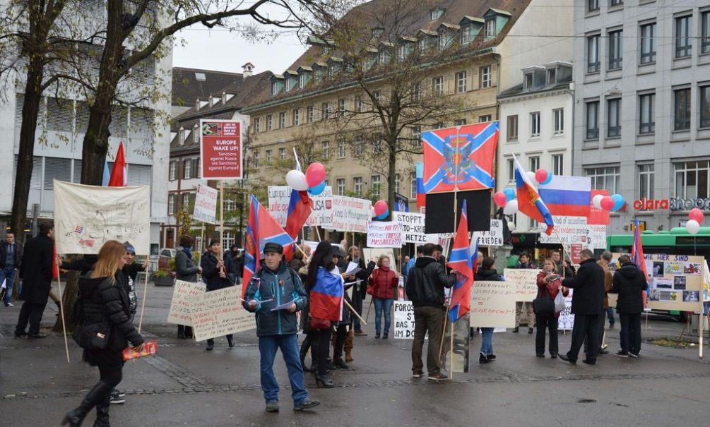 В Швейцарии прошел митинг в честь годовщины присоединения Крыма к России 