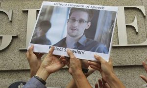 США угрожают Германии санкциями из-за Сноудена