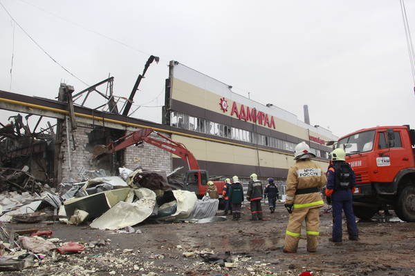 Возбуждено девятое уголовное дело по факту пожара в ТЦ 