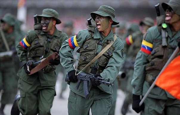 Российские военные участвуют в масштабных учениях Боливарианской армии 