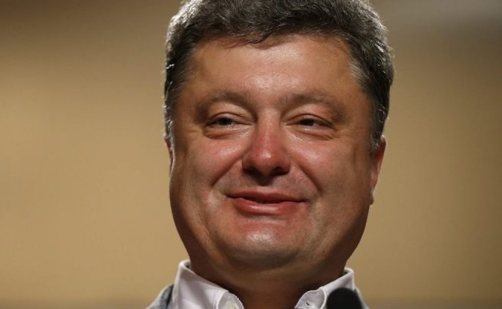 Порошенко заявил о готовности Украины ввести новые санкции против России 