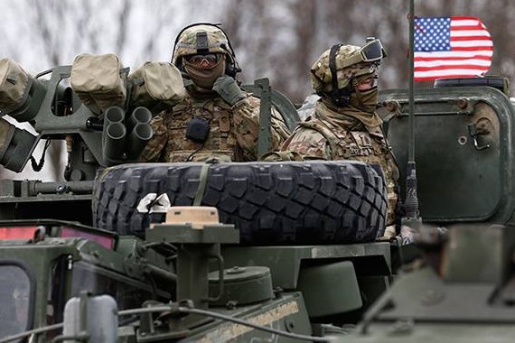 Чехи семь часов прождали американскую военную колонну Чехи семь часов прождали американскую военную колонну