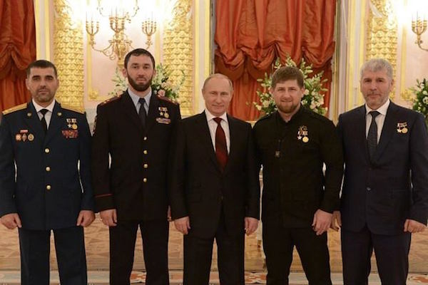 Кадыров сделал громкое заявление после получения награды от Путина Кадыров сделал громкое заявление после получения награды от Путина