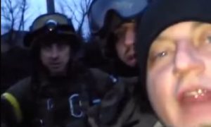Солдаты ВСУ в грубой форме пригрозили Порошенко походом на Киев