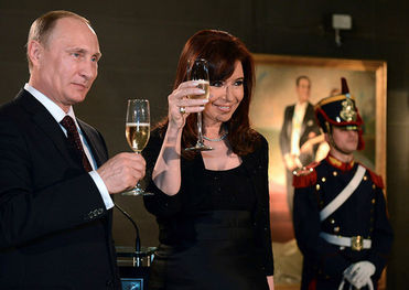 Путин и Киршнер высказались за дипломатический путь решения украинского кризиса Путин и Киршнер высказались за дипломатический путь решения украинского кризиса