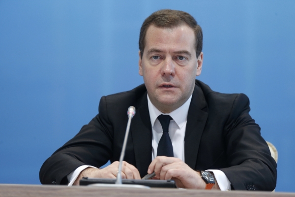 Медведев назвал отечественные товары посредственностью