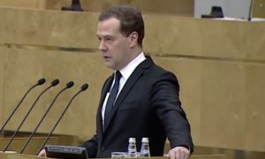 Медведев: Из-за присоединения Крыма Россия потеряла 25 млрд евро