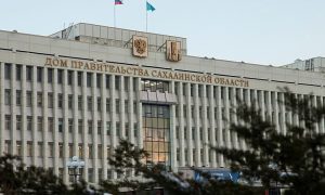 В Сахалинской области сократили двух замов губернатора