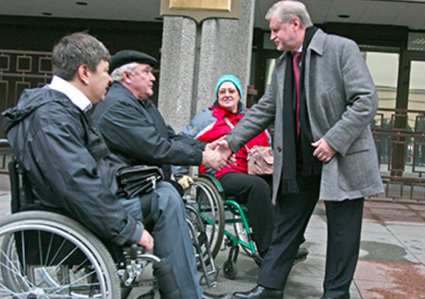 Миронов: Отбирать у инвалидов то, что им всегда полагалось – не по-людски 