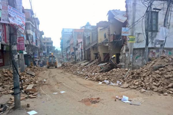 Полиция Непала заявила о 449 погибших во время землетрясения 