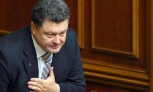 Кремль посоветовал Порошенко благодарить ветеранов, а не европейских лидеров