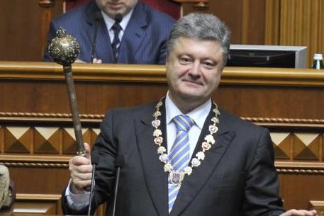 Порошенко чуть не убили ведром в день инаугурации 