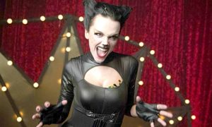 Певица Слава примерила образ женщины-кошки под зажигательные клубные миксы