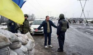 «Правый сектор» обвинил украинскую армию в обстреле своего авто с женщинами-журналистами