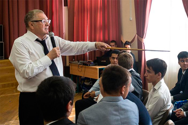 Жириновский поработает на ЕГЭ наблюдателем 