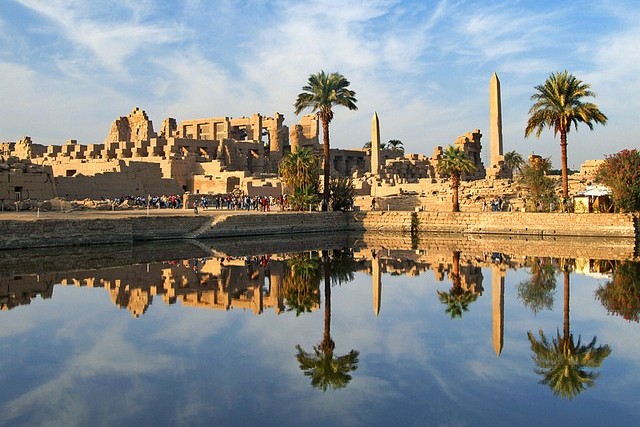 Террорист-смертник взорвал себя у Карнакского храма в Египте 