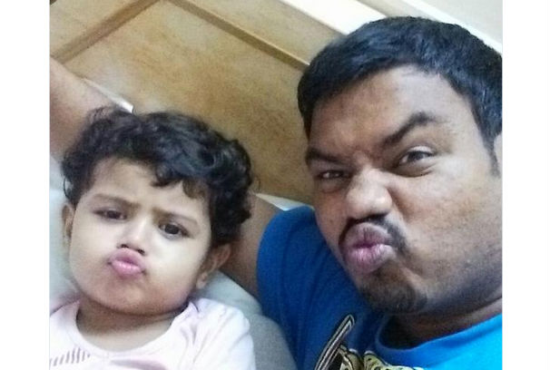 Индию охватила мода на трогательные селфи отцов с дочерьми 