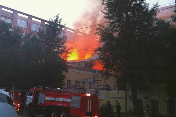 Ресторан «Бельэтаж» загорелся в центре Москвы 