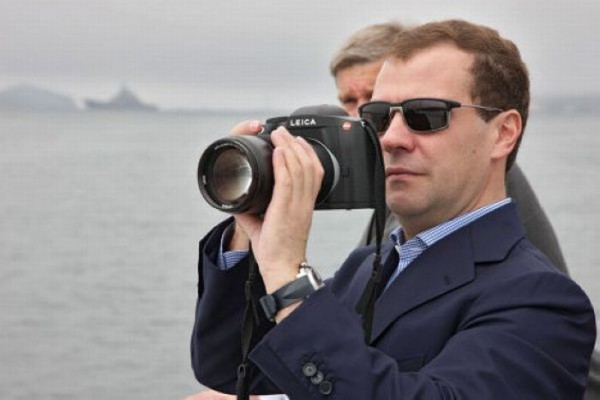 Киев расценил визит Дмитрия Медведева в Крым как пренебрежение суверенитетом Украины 