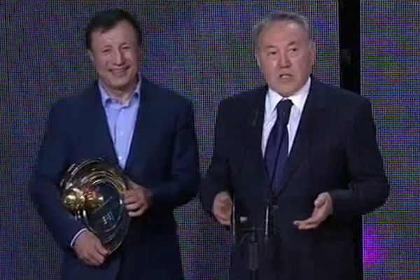 Президент Казахстана стал обладателем специальной премии на Муз-ТВ 