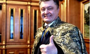 Порошенко уличили в продаже оружия армиям ДНР и ЛНР